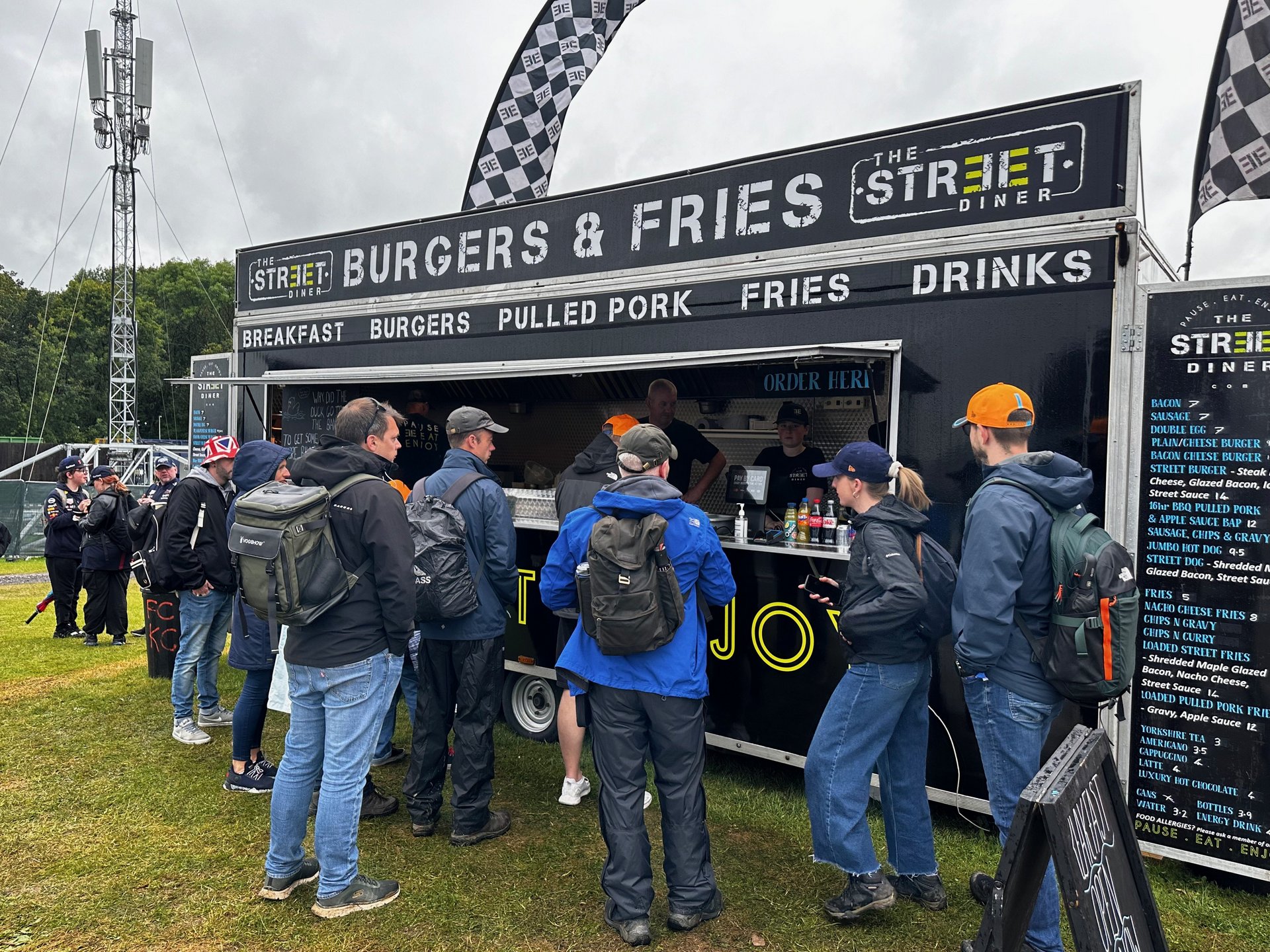 Dukes Diner queue - The Street Diner