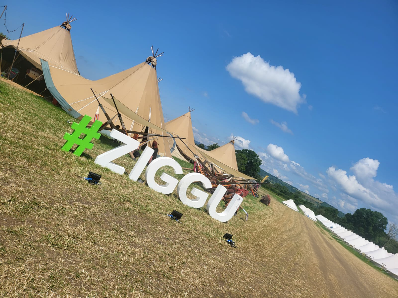 Glastonbury Festival - The Street Diner
